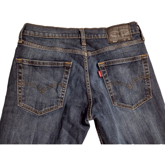 Levis Jeans Mens 31x32 Blue Denim 511 Straight Mid Rise Jean Medium Wash Cotton - Picture 1 of 11